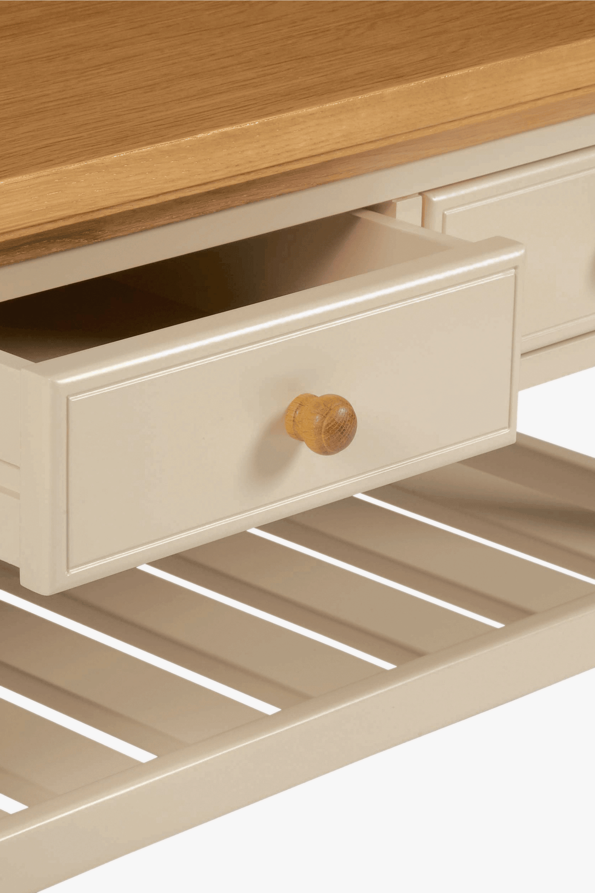 Oakham kavos staliukas su 3 stalčiais