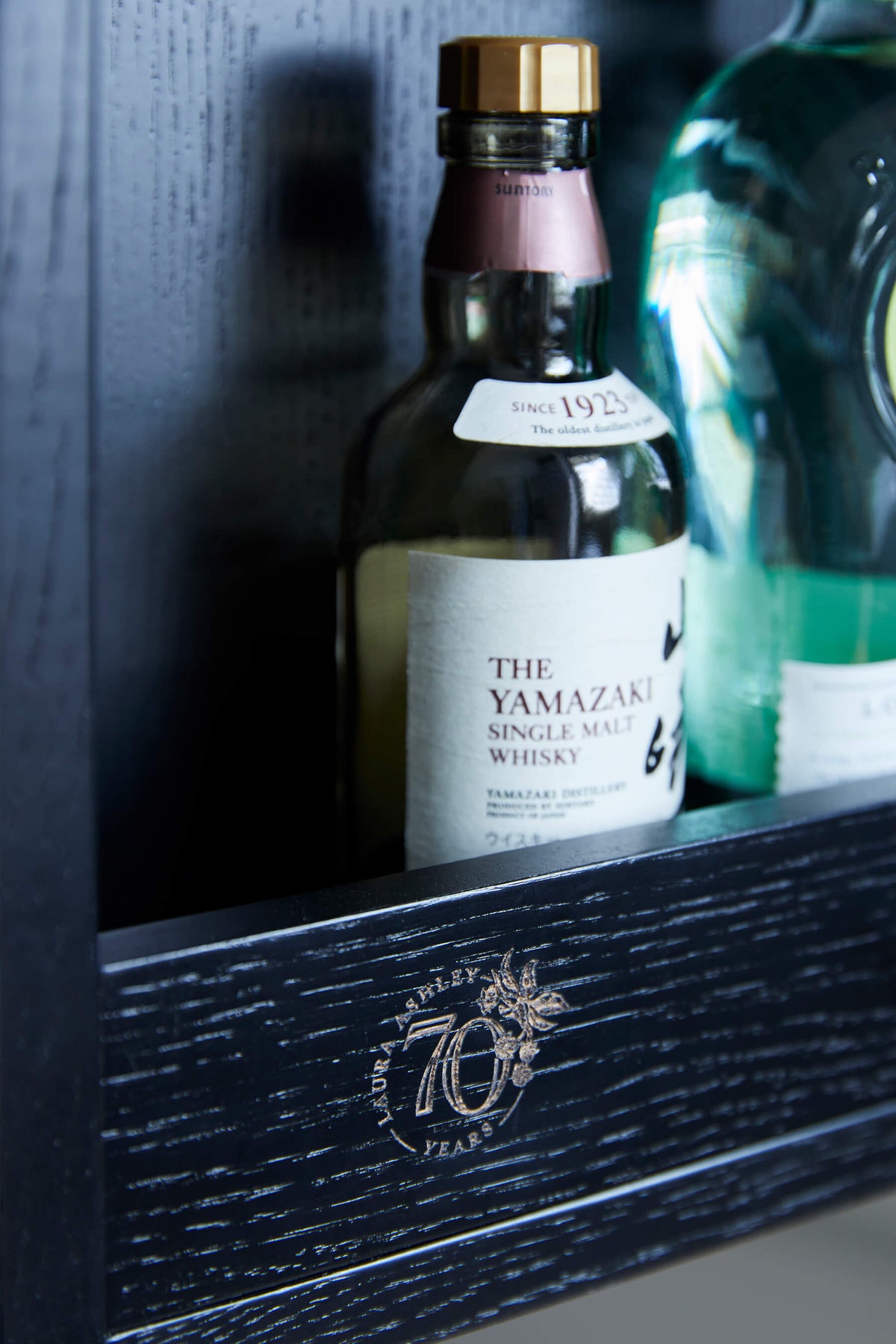 Tregaron 2 durų spintelė gėrimams