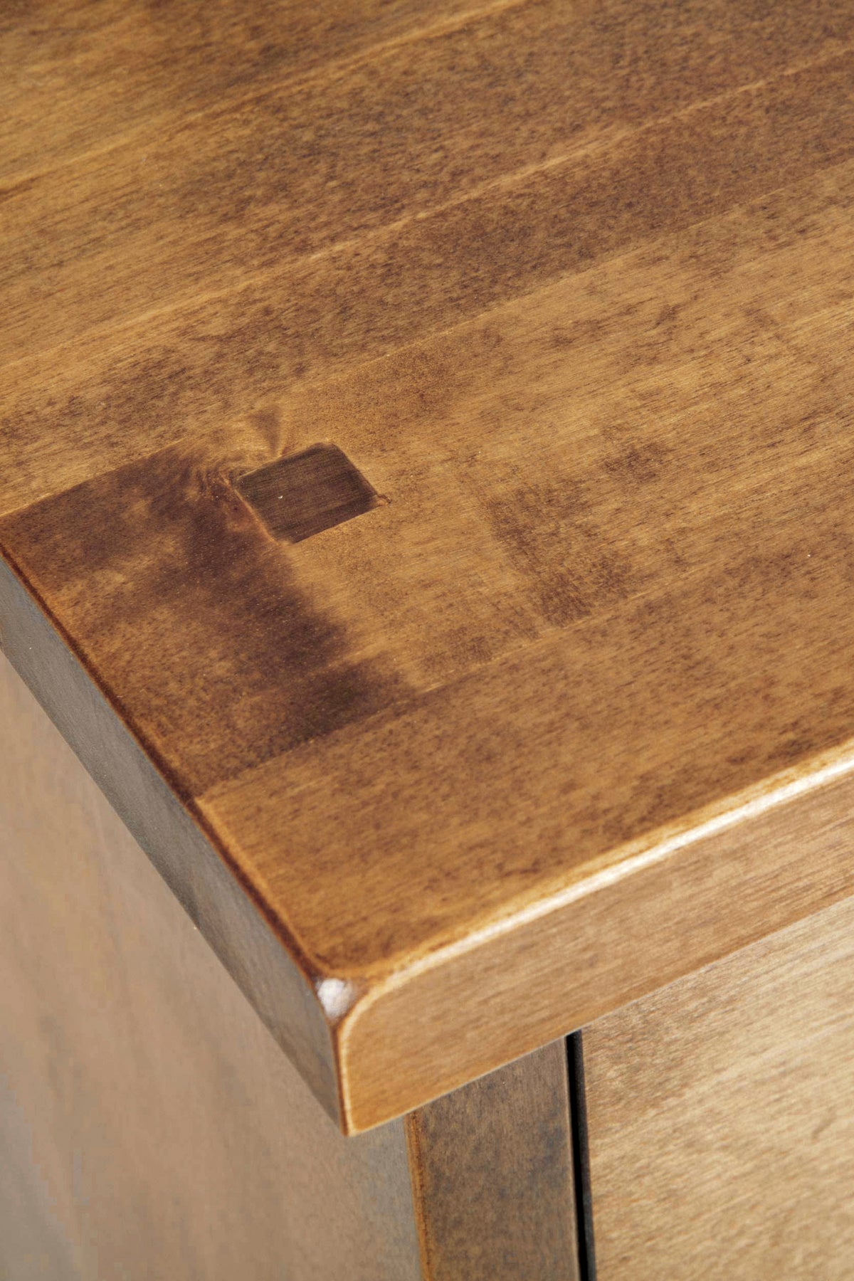 Garrat komoda su 8 stalčiais