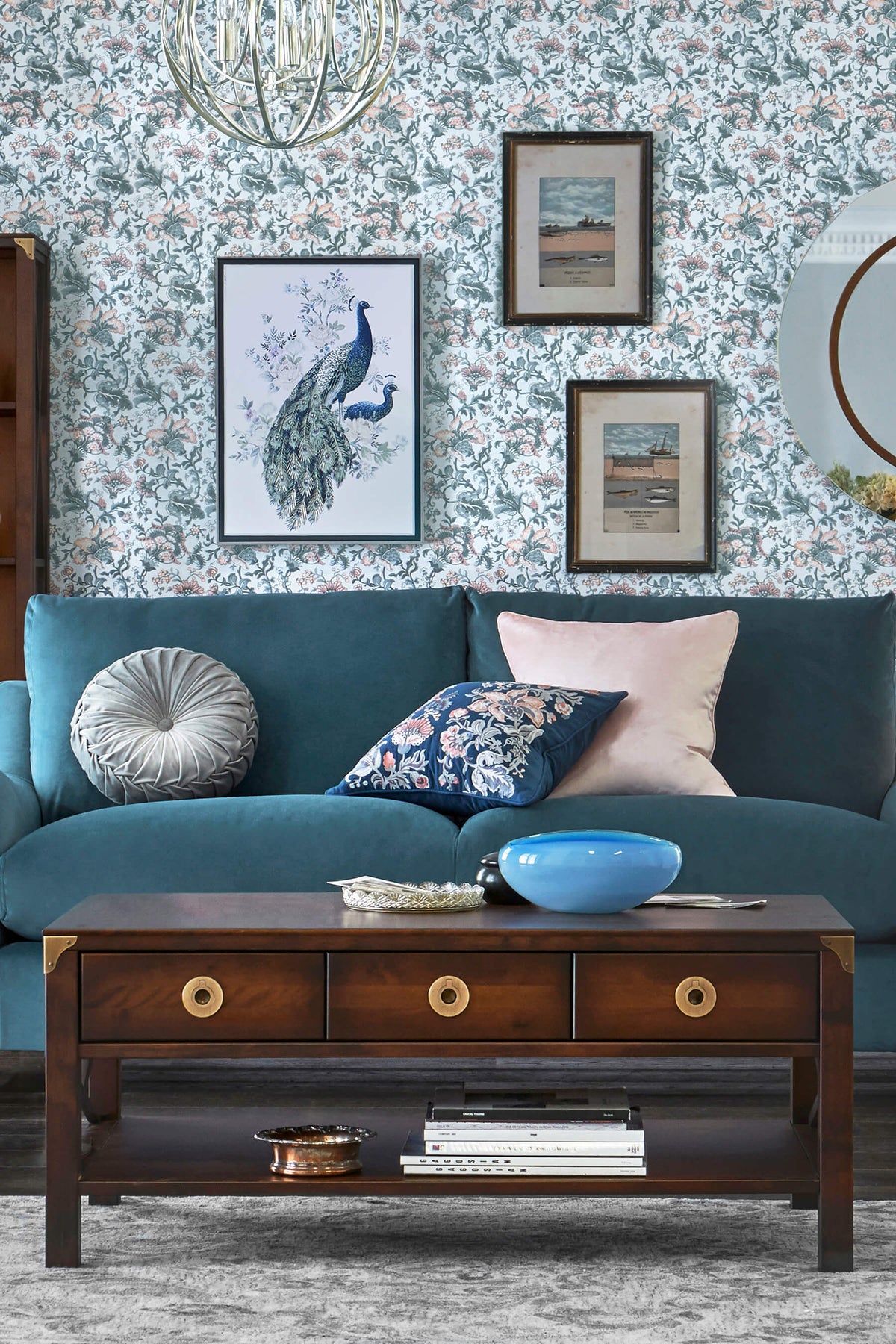 Balmoral kavos staliukas su 3 stalčiais