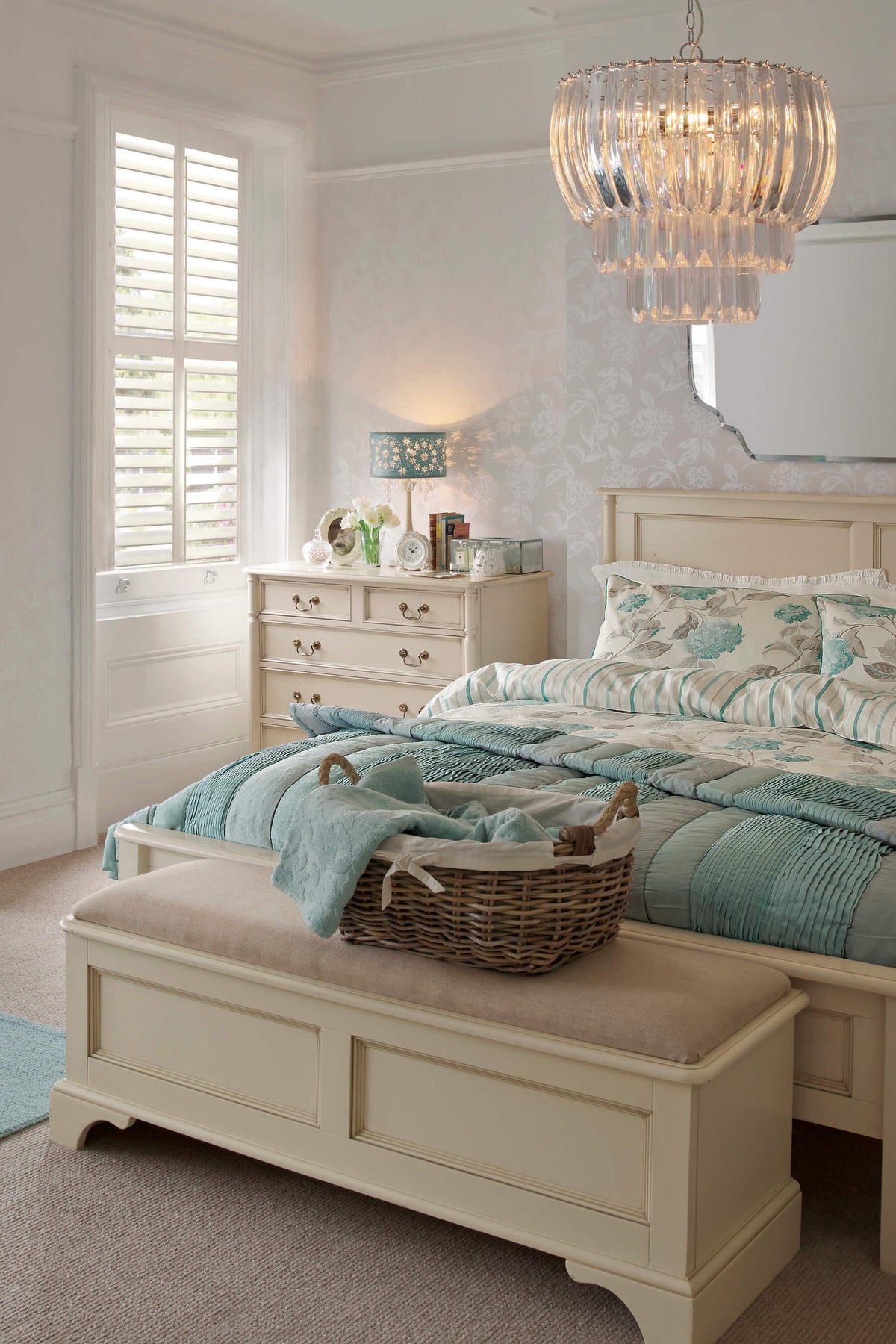 Clifton patalynės dėžė