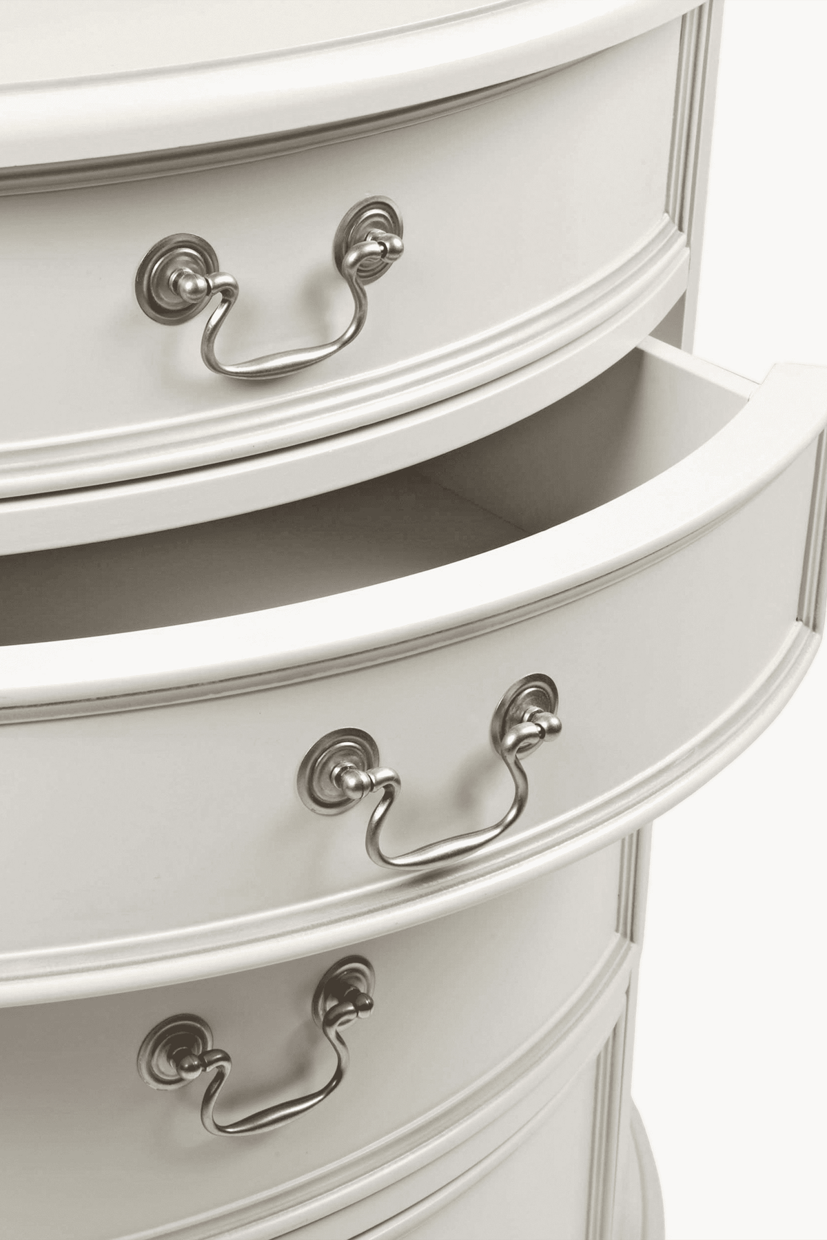 Clifton pusmėnulio formos komoda su 4 stalčiais