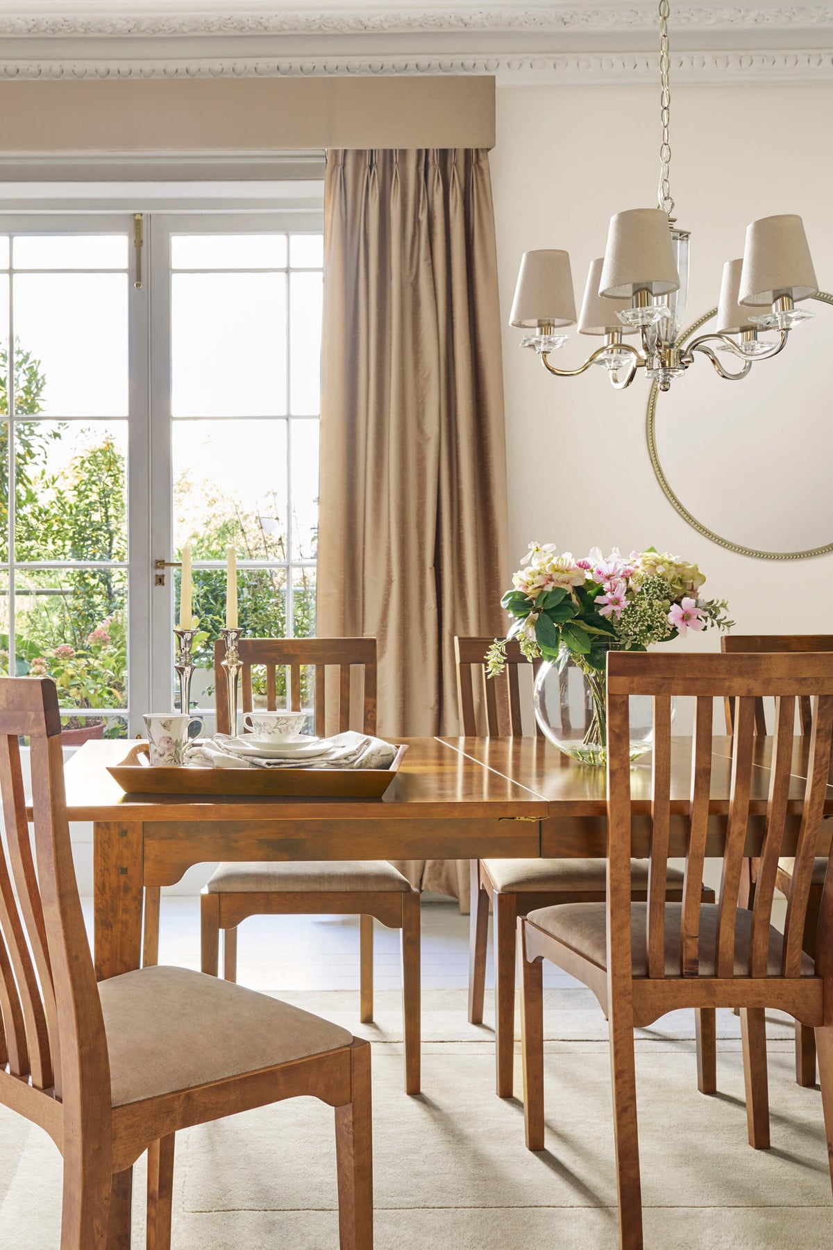 Balmoral valgomojo kėdžių pora su minkšta sėdyne