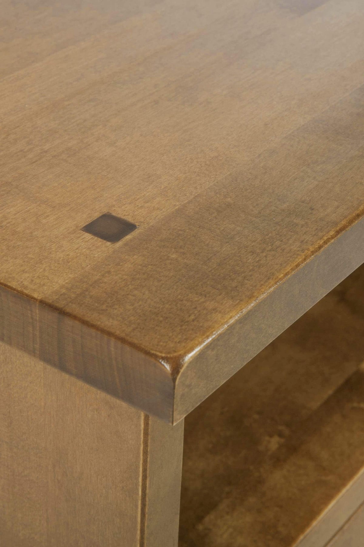 Garrat platus TV staliukas su 3 stalčiais