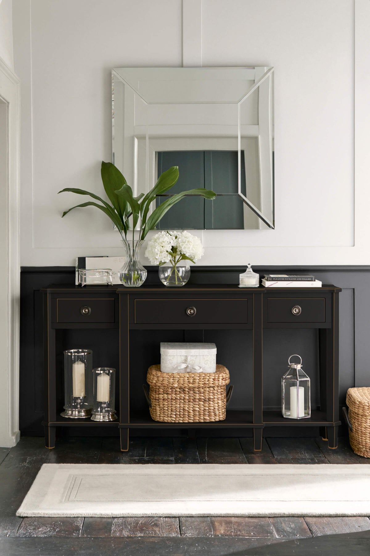 Henshaw 3 dalių konsolė su 3 stalčiais