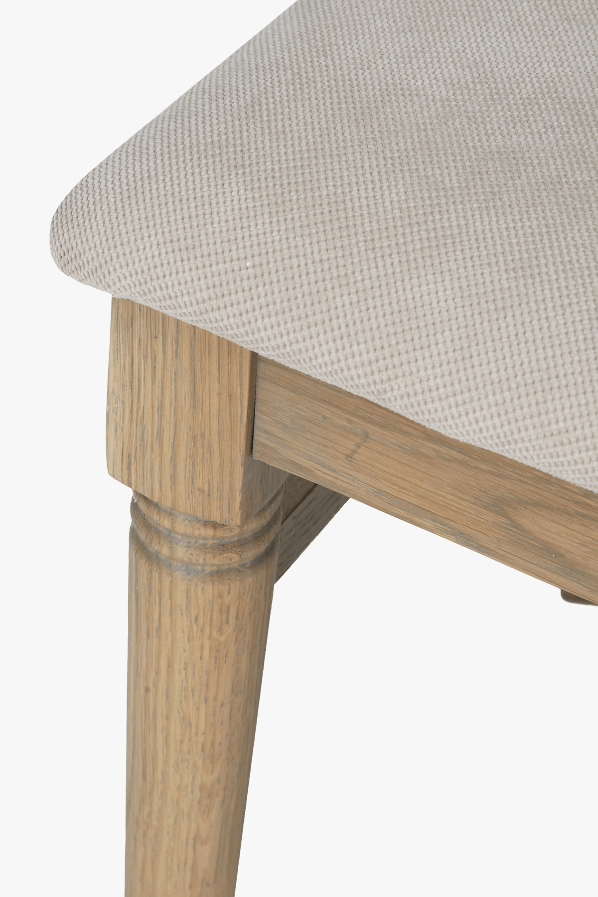 Wellington valgomojo kėdžių pora su minkšta sėdyne ir atlošu