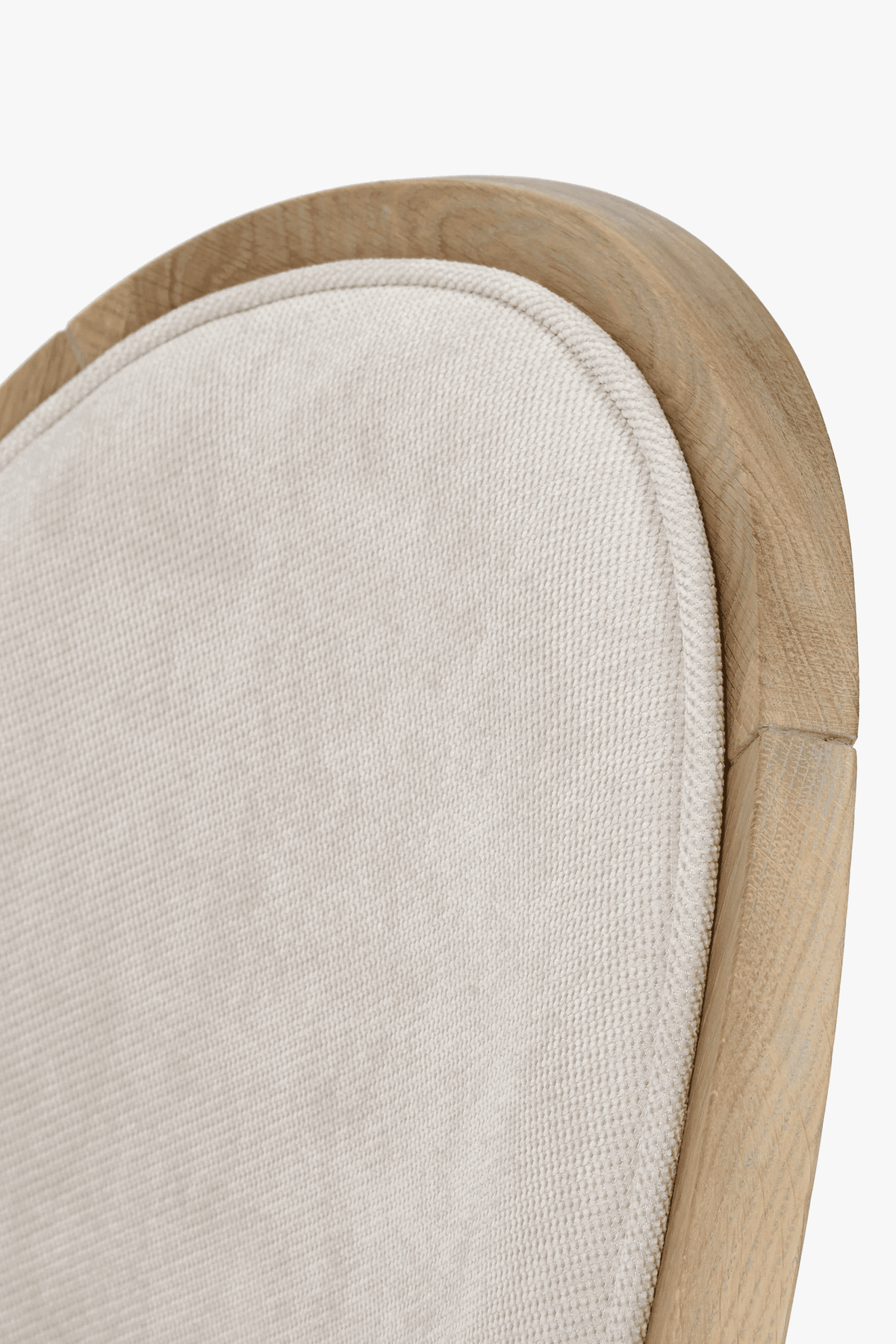 Wellington valgomojo kėdžių pora su minkšta sėdyne ir atlošu