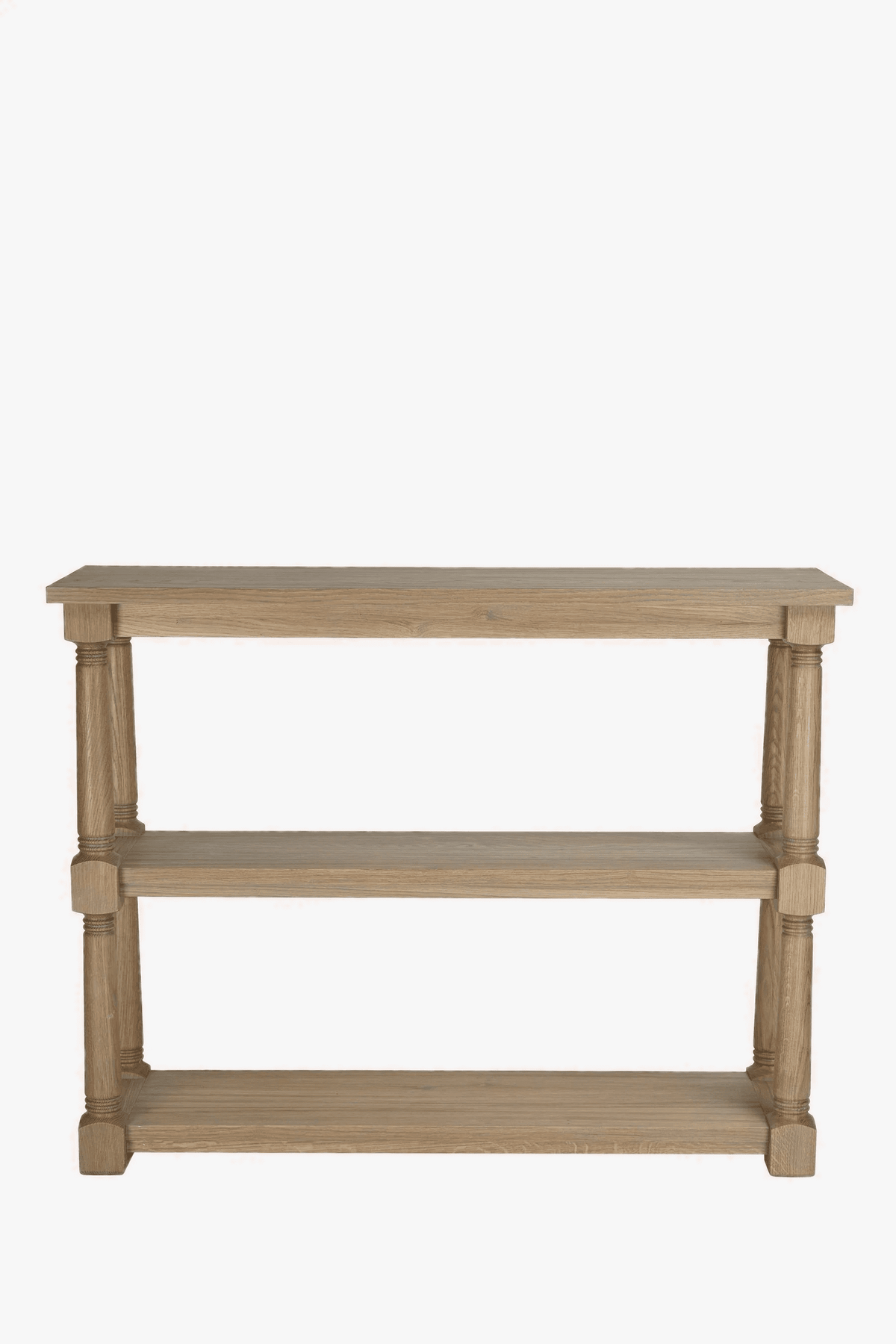 Wellington žema, atvira knygų spinta