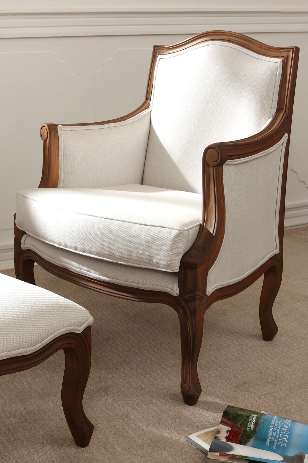 Montpellier Lounge Chair